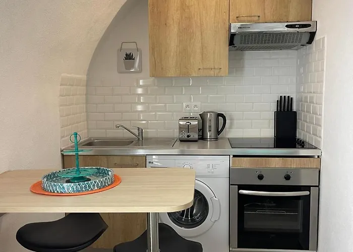 Centre Traditionnel Vieille 昂蒂布